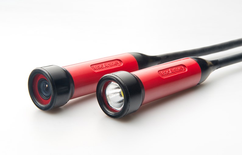 LUXUS Compact PUR Camera and LED