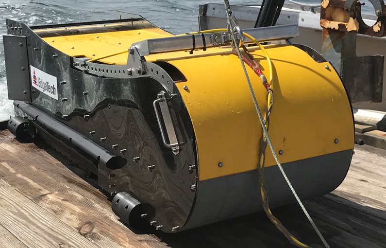 2300 - COMBINED SIDE SCAN SONAR, BATHYMETRY & SUB-BOTTOM PROFILING SYSTEM