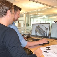 Mechanical-Engineer_top.jpg
