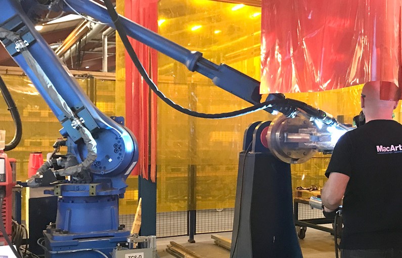 Welding 20211112_083729647_web.jpg