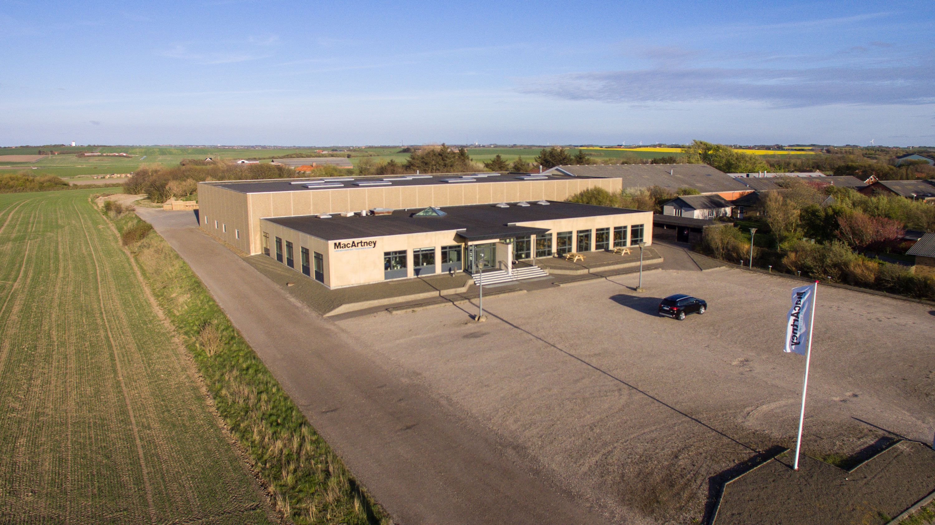 MacArtney-Hydraulics_Sky 022_web.jpg